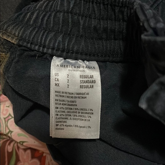 American Eagle Strech Cargo Pant in Navy Size 2💙 - Picture 4 of 4